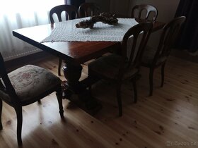 Prodám jídelní dřevěný stůl z masivu,6stylových židlí - 4