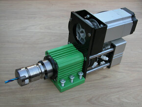 Vřeteník s kuželem BT30 s pneumatickým ovládáním - 4