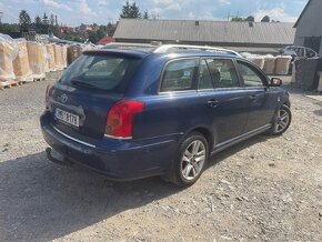 Toyota Avensis combi 2,0D-85kw-2005 Náhradní díly - 4