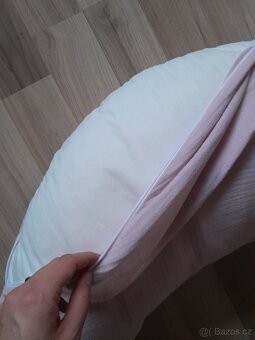 Mušelínový velký kojící těhotenský polštář starorůžový relax - 4