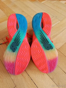 Basketbalové boty New Balance Two Wxy v4, vel. 43 - 4