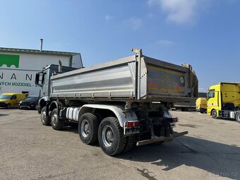 MERCEDES BENZ AROCS 8X8 MP4 2015 VIN 585 - 4