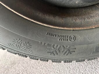 Zimní pneumatiky 195/60 R15 / disky 4108 6JX15H2 ET 52.5 - 4