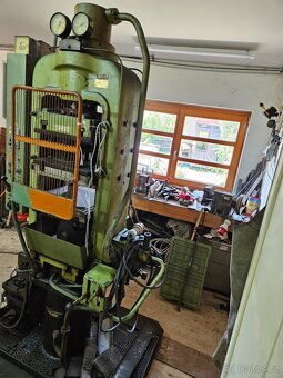 Hydraulický lis CBS 45-7 - 4