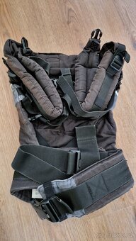 Manduca ergonomické nosítko s chrániči popruhů - 4