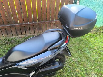 Yamaha Nmax 125 - 4