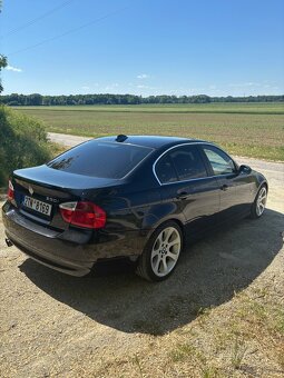BMW E90 330i - 4