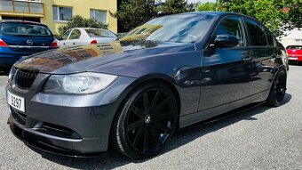 BMW e90 320i - 4