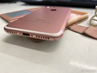 iPhone 7 32GB růžový - 4