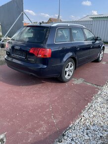 Audi A4 2.5tdi..combi.....manuál - 4