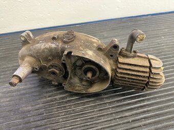 Motor Jawa 50/05 - 4