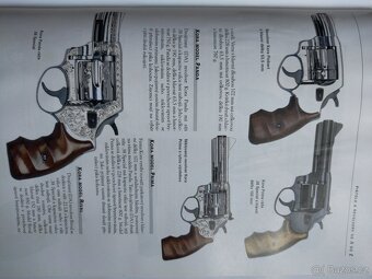 Velká encyklopedie pistolí a revolverů - 4