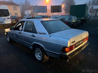 Mercedes Benz w201 190D - 4