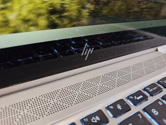 Prémiový HP EliteBook x360 830 G6 – Elegantní kovový - 4