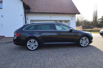 PRODÁM ŠKODA SUPERB COMBI 2.0TDI 150PS MAXIMÁLNÍ VÝBAVA 2015 - 4