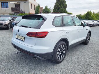VW Touareg 3.0 V6 TDi 170kW Tiptronic - ČR - 21.000 km - 4