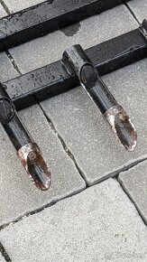 Provzdušňovač trávníku - aerifikace - 4