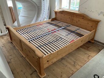Prodám manžel skou postel borovice Masiv - 4