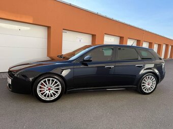 Alfa Romeo 159 ti - 4