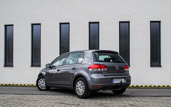 Volkswagen Golf 1.4 59kW M5 MODEL 2010 - 4