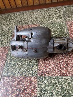 Motor jawa 50/550,555 - 4