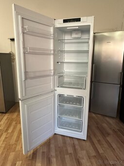 Lednice s mrazákem Bauknecht (145) - 4