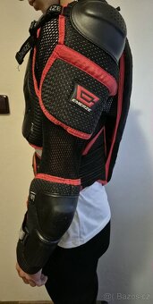 Ochranná vesta na terénní motorku - 4