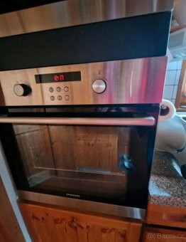 Velká kuchyně z masivu se spotřebiči, 5399 - 4