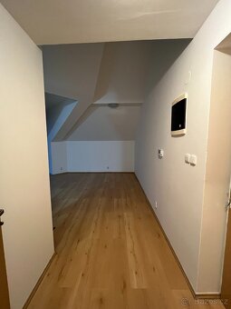 Pronájem bytu 1+kk, 49,7m2, mezonet - 4
