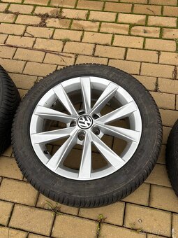 Originál ALU kola VW R17 zimní pneu 225/50 R17 - 4