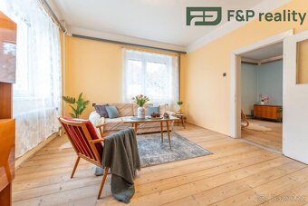 Prodej rodinného domu s dvěmi garážemi, 175 m2, Lipoltice - 4