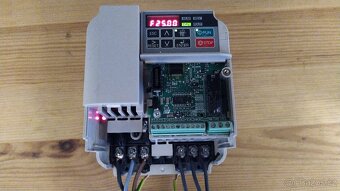 Frekvenční měnič YASKAWA J1000 4.0/3.0kW - 4