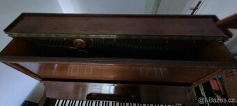 PIANO ZNAČKA BROŽ - TOP STAV - 4