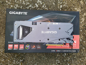 Grafická karta Gigabyte RX6600 XT GAMING OC PRO 8GB - 4