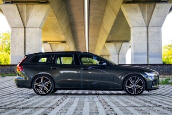 Volvo V60 B4 MildHybrid Momentum Pro AT8 - 4