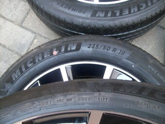 Alu kola Kodiaq Michelin 235.50.19" stav 99,9% - 4