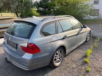 BMW 320 D E91 - 4