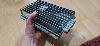 Dynaudio zesilovač VW Passat B7 - 4