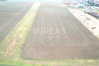 Praha 10 - Kolovraty, prodej pozemku k bydlení 5.650 m2 - 4