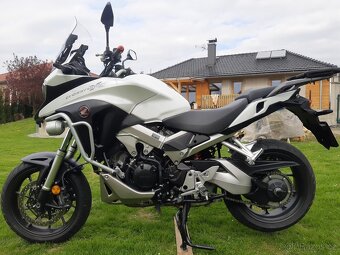 Honda VFR 800X Crossrunner - 4
