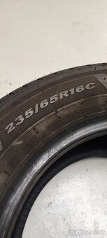 235/65/16C Nexen Roadian CT8, vzorek 8.5mm-8.0mm, DOT 5019. - 4