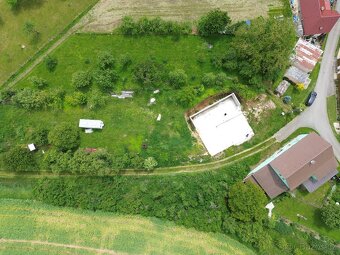 Stavební pozemek včetně povolení 1251 m2 v obci Bohušice - 4