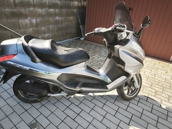 Prodám Piaggio x 8 streed - 4