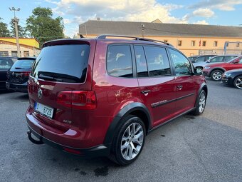 Volkswagen Touran CROSS, 2.0 tdi manual - 4