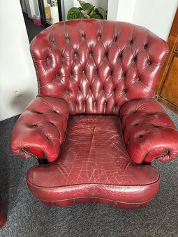Chesterfield set - sedačka, křeslo, podnož - 4