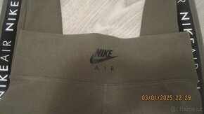 Dlouhé legíny NIKE a DKNY - 4