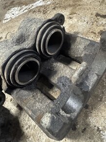 Přední Třmeny - 4