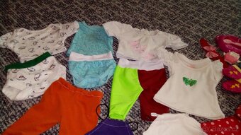 Oblečení aj.pro panenky /BB/ cena celkem - 4