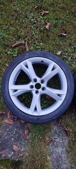 Alu kola Audi - 8,5Jx19 H2 ET 32 - 4