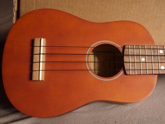 Prodám sopránové ukulele TENSON,nehrané = stav nového - 4